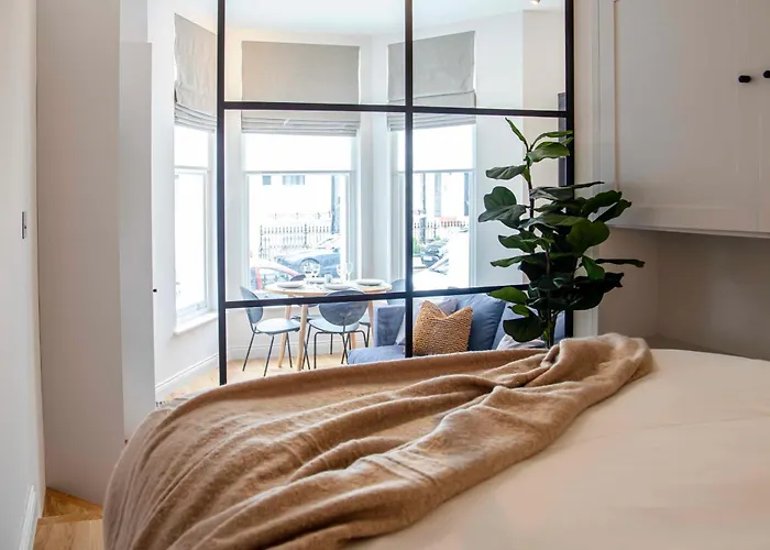 Coleherne Road Residence III